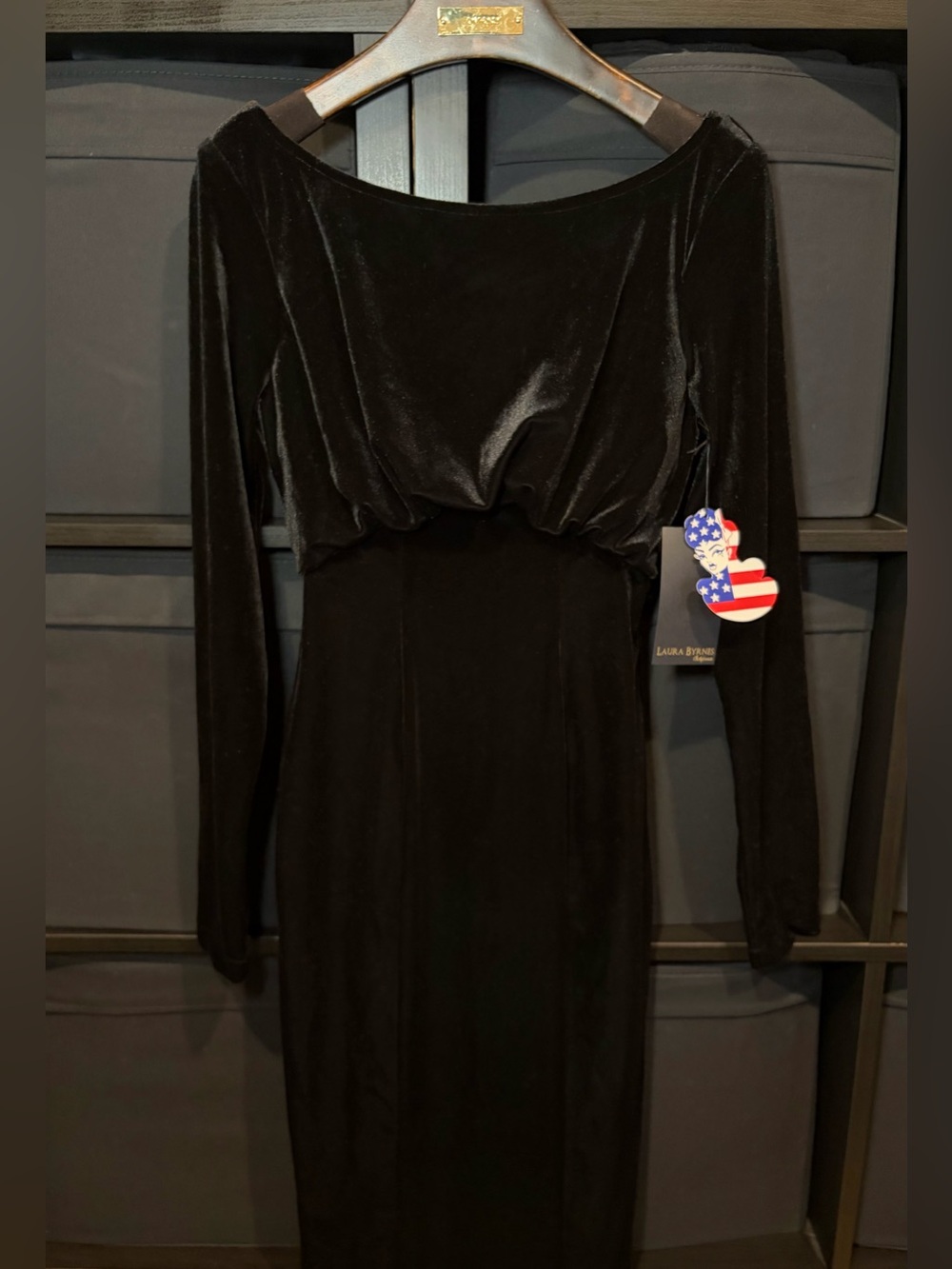 Pinup Couture Laura Byrnes PUG Beatrix Gown In Black Velvet Size S NWT - Picture 3 of 9